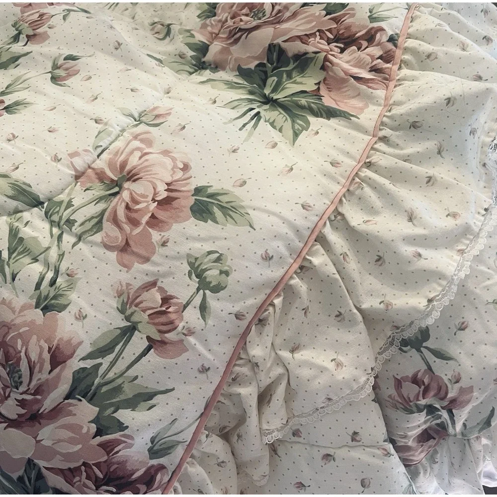 Vtg 90s Romantic English Country Quilted Reverse King Comforter Rose Dot Ruffle